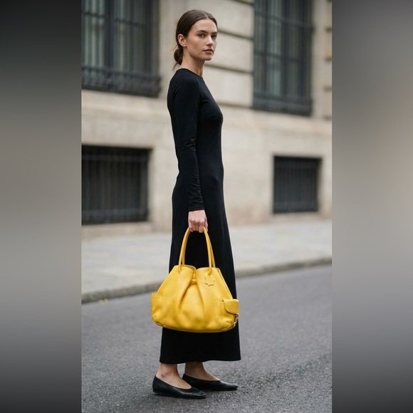 Genuine Leather!! Coldwater Creek yellow Hobo Leather Shoulder Bag - Picture 4 of 16